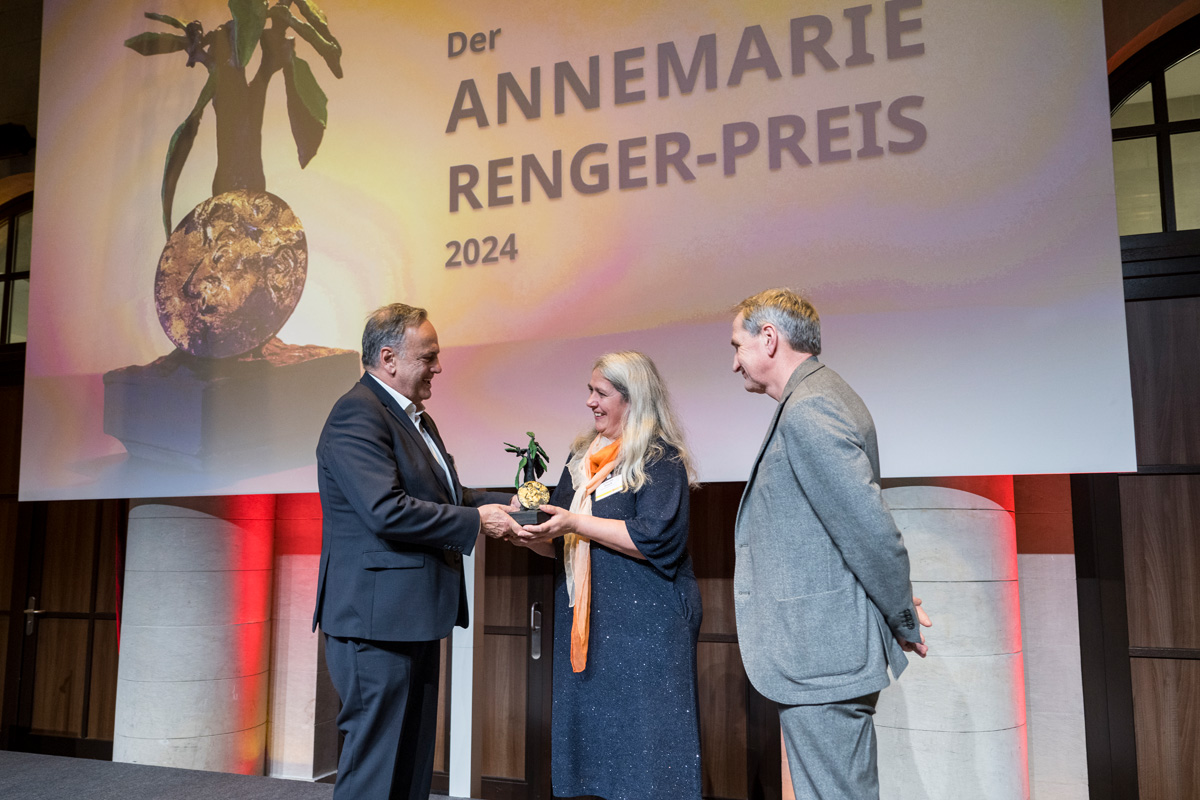 ASB verleiht Annemarie-Renger-Preis 2024 an den Verein Neuland gewinnen e.V.